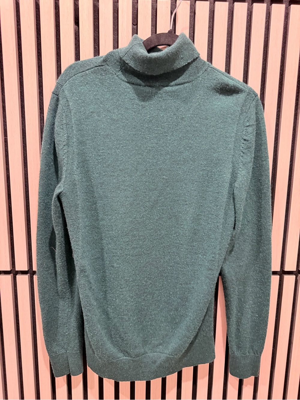 Express Men's Forest Green Turtleneck Sweater